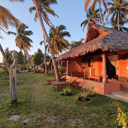 Le Transat Bed & Breakfast Ambatoloaka  Exterior photo